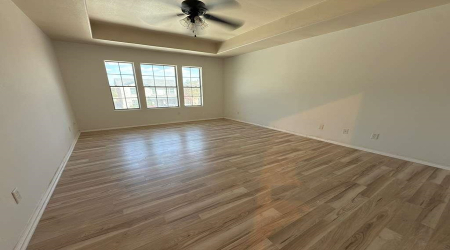 504 Campanario Ln, Laredo, Texas 78046, 4 Bedrooms Bedrooms, 7 Rooms Rooms,2 BathroomsBathrooms,Residential,For Sale,504 Campanario Ln,20260522