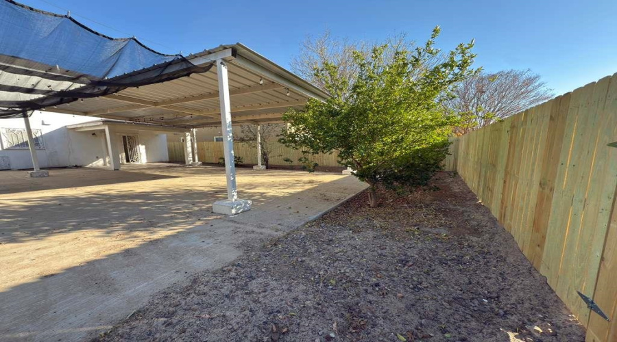 504 Campanario Ln, Laredo, Texas 78046, 4 Bedrooms Bedrooms, 7 Rooms Rooms,2 BathroomsBathrooms,Residential,For Sale,504 Campanario Ln,20260522