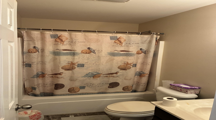 2040 Port Miami St, Laredo, Texas 78045, 4 Bedrooms Bedrooms, 5 Rooms Rooms,2 BathroomsBathrooms,Residential,For Sale,2040 Port Miami St,20260523