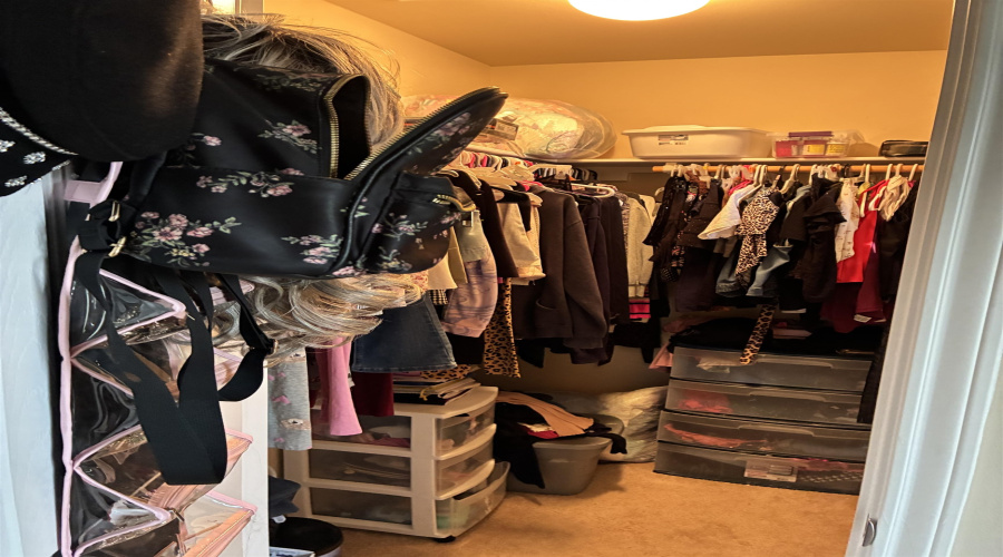 2040 Port Miami St, Laredo, Texas 78045, 4 Bedrooms Bedrooms, 5 Rooms Rooms,2 BathroomsBathrooms,Residential,For Sale,2040 Port Miami St,20260523