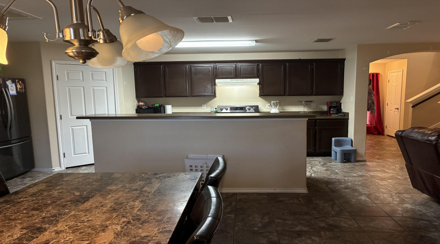 2040 Port Miami St, Laredo, Texas 78045, 4 Bedrooms Bedrooms, 5 Rooms Rooms,2 BathroomsBathrooms,Residential,For Sale,2040 Port Miami St,20260523