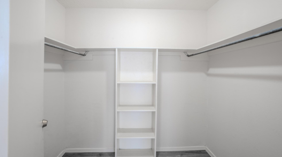 101 W Del Mar Blvd, LAREDO, Texas 78041, 2 Bedrooms Bedrooms, 5 Rooms Rooms,2 BathroomsBathrooms,Residential,For Sale,101 W Del Mar Blvd,20260531