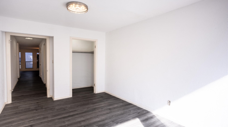 101 W Del Mar Blvd, LAREDO, Texas 78041, 2 Bedrooms Bedrooms, 5 Rooms Rooms,2 BathroomsBathrooms,Residential,For Sale,101 W Del Mar Blvd,20260531