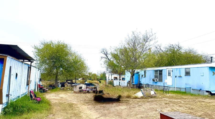 120 Masterson Rd, LAREDO, Texas 78046, 2 Bedrooms Bedrooms, 4 Rooms Rooms,1 BathroomBathrooms,Residential,For Sale,120 Masterson Rd,20260534