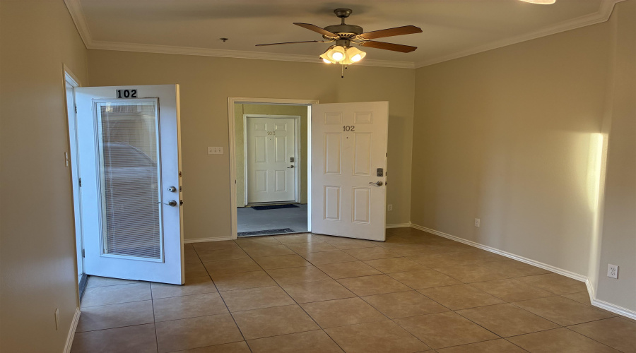 5402 Marcella Ave, LAREDO, Texas 78041, 2 Bedrooms Bedrooms, 4 Rooms Rooms,1 BathroomBathrooms,Residential,For Rent,5402 Marcella Ave,20260538