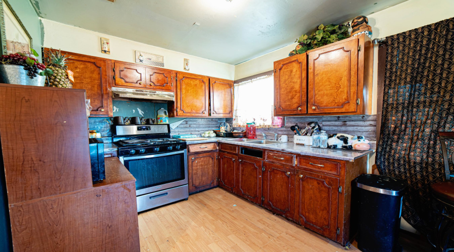 2419 Chihuahua St, Laredo, Texas 78043, 1 Room Rooms,1 BathroomBathrooms,Commercial retail/office,For Sale,2419 Chihuahua St,20260542