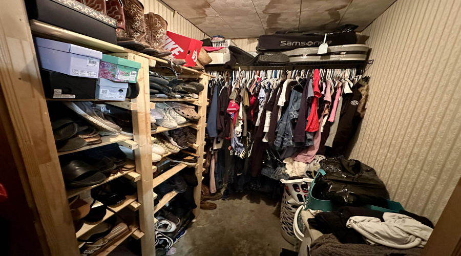 5310 Salamanca Dr, Laredo, Texas 78046, 4 Bedrooms Bedrooms, 7 Rooms Rooms,2 BathroomsBathrooms,Residential,For Sale,5310 Salamanca Dr,20253333