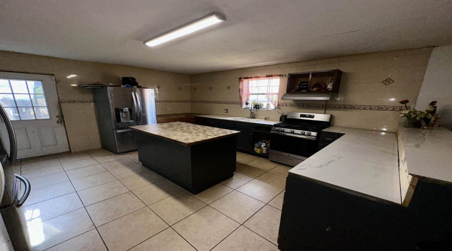 5310 Salamanca Dr, Laredo, Texas 78046, 4 Bedrooms Bedrooms, 7 Rooms Rooms,2 BathroomsBathrooms,Residential,For Sale,5310 Salamanca Dr,20253333