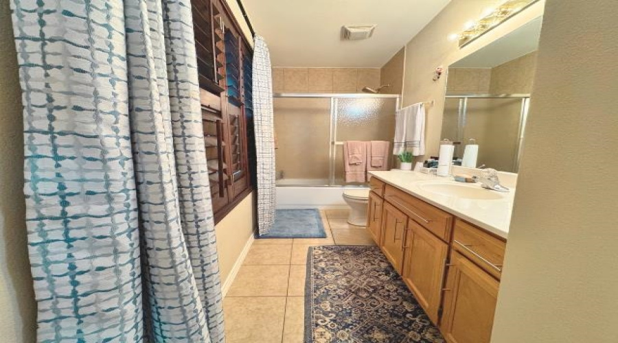 107 Castellanos Ct, laredo, Texas 78045, 4 Bedrooms Bedrooms, 6 Rooms Rooms,3 BathroomsBathrooms,Residential,For Sale,107 Castellanos Ct,20260539