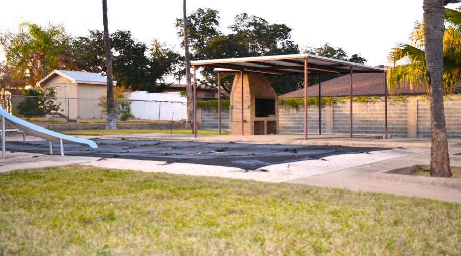 2118 Reynolds St, Laredo, Texas 78043-2319, 3 Bedrooms Bedrooms, 10 Rooms Rooms,3 BathroomsBathrooms,Residential,For Sale,2118 Reynolds St,20260540