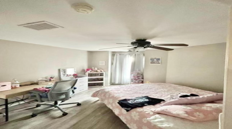 3054 St Isaac Lp, LAREDO, Texas 78046-0000, 5 Bedrooms Bedrooms, 7 Rooms Rooms,4 BathroomsBathrooms,Residential,For Sale,3054 St Isaac Lp,20260547