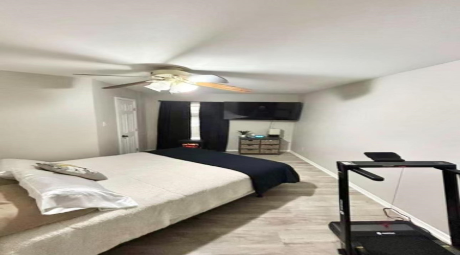 3054 St Isaac Lp, LAREDO, Texas 78046-0000, 5 Bedrooms Bedrooms, 7 Rooms Rooms,4 BathroomsBathrooms,Residential,For Sale,3054 St Isaac Lp,20260547