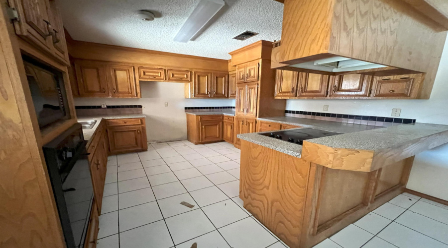 309 Glenn St, Zapata, Texas 78076, 3 Bedrooms Bedrooms, 8 Rooms Rooms,2 BathroomsBathrooms,Residential,For Sale,309 Glenn St,20260552