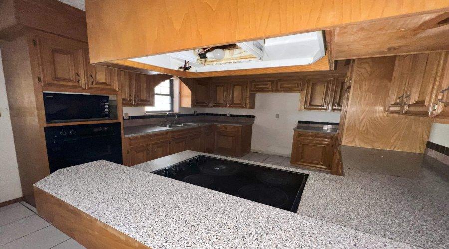 309 Glenn St, Zapata, Texas 78076, 3 Bedrooms Bedrooms, 8 Rooms Rooms,2 BathroomsBathrooms,Residential,For Sale,309 Glenn St,20260552