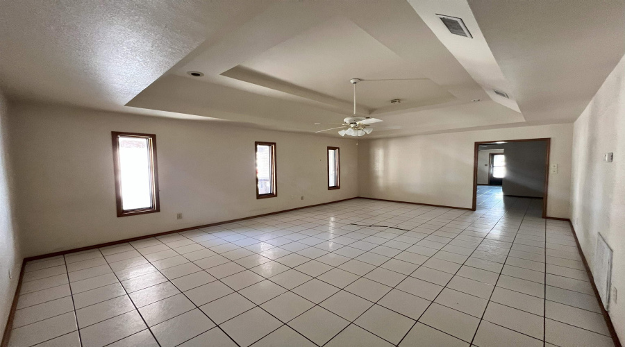 309 Glenn St, Zapata, Texas 78076, 3 Bedrooms Bedrooms, 8 Rooms Rooms,2 BathroomsBathrooms,Residential,For Sale,309 Glenn St,20260552