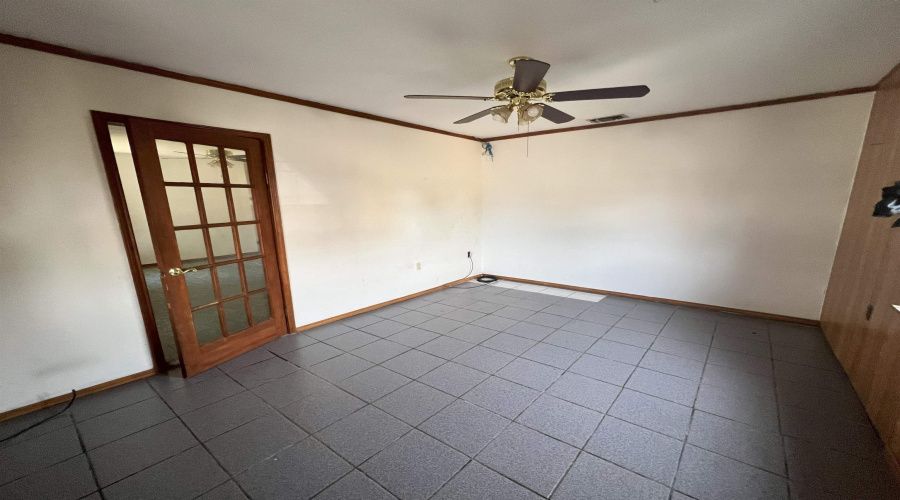 309 Glenn St, Zapata, Texas 78076, 3 Bedrooms Bedrooms, 8 Rooms Rooms,2 BathroomsBathrooms,Residential,For Sale,309 Glenn St,20260552