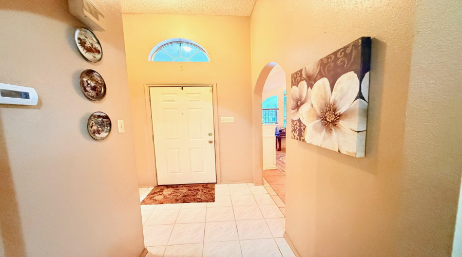 10203 Center Rd, Laredo, Texas 78045, 4 Bedrooms Bedrooms, 6 Rooms Rooms,2 BathroomsBathrooms,Residential,For Sale,10203 Center Rd,20260554