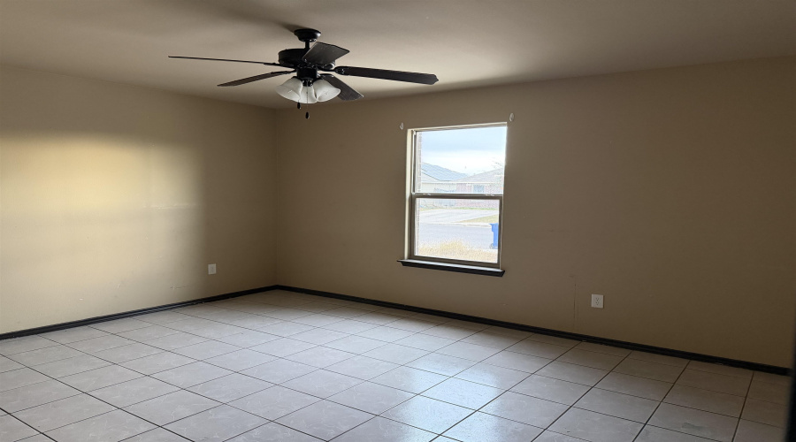 4402 Peacock St., Laredo, Texas 78045, 4 Bedrooms Bedrooms, 6 Rooms Rooms,2 BathroomsBathrooms,Residential,For Sale,4402 Peacock St.,20260555