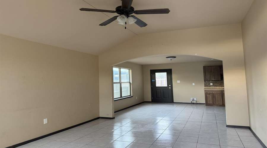 4402 Peacock St., Laredo, Texas 78045, 4 Bedrooms Bedrooms, 6 Rooms Rooms,2 BathroomsBathrooms,Residential,For Sale,4402 Peacock St.,20260555