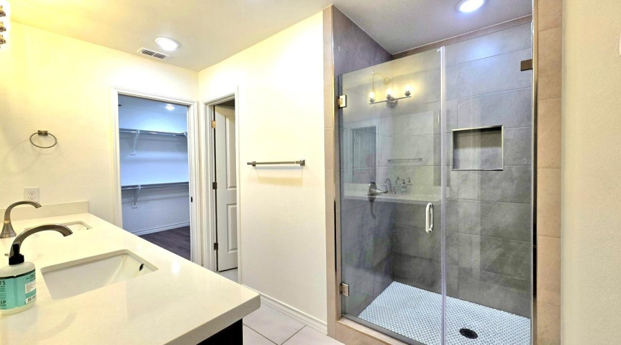 9908 Bijan Dr., Laredo, Texas 78045, 3 Bedrooms Bedrooms, 6 Rooms Rooms,2 BathroomsBathrooms,Residential,For Sale,9908 Bijan Dr.,20260557