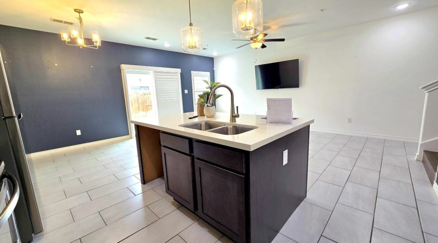 9908 Bijan Dr., Laredo, Texas 78045, 3 Bedrooms Bedrooms, 6 Rooms Rooms,2 BathroomsBathrooms,Residential,For Sale,9908 Bijan Dr.,20260557