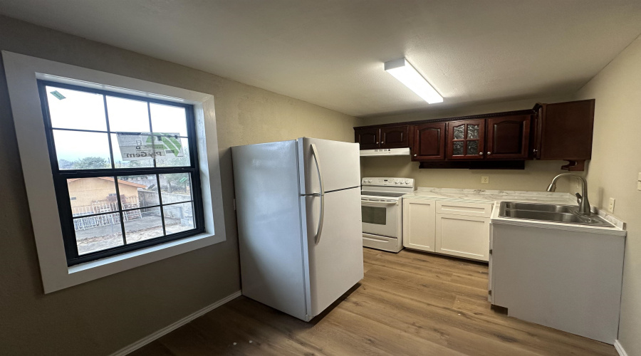 2620 Laredo St, Laredo, Texas 78043, 2 Bedrooms Bedrooms, 3 Rooms Rooms,1 BathroomBathrooms,Residential,For Rent,2620 Laredo St,20260558