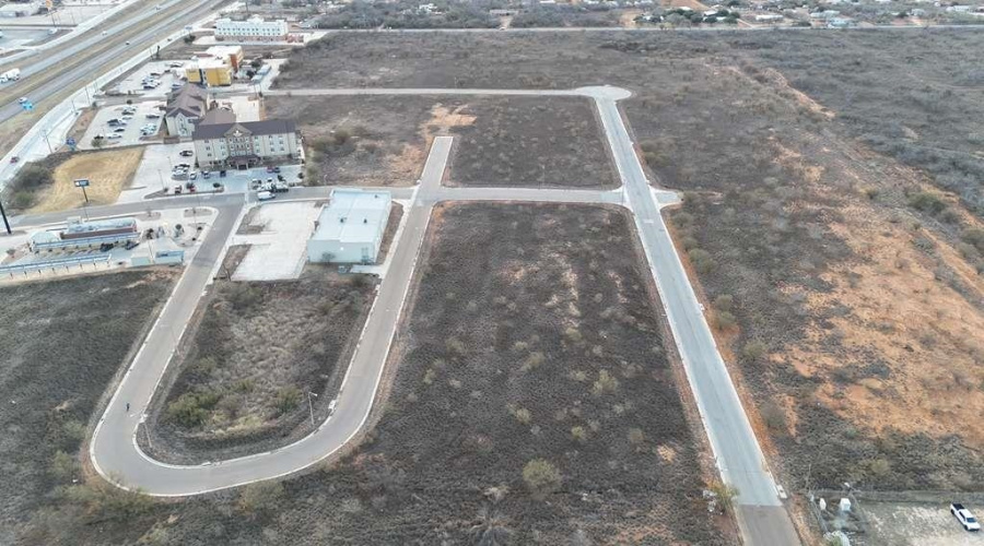 01 IH-35 Access Rd, Cotulla, Texas 78014, ,Land,For Sale,01 IH-35 Access Rd,20260559