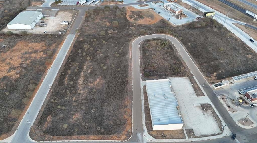 01 IH-35 Access Rd, Cotulla, Texas 78014, ,Land,For Sale,01 IH-35 Access Rd,20260559