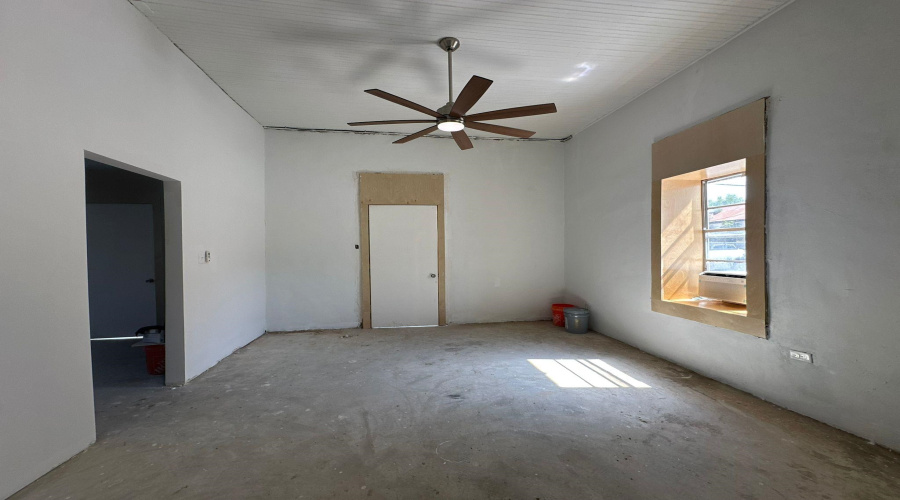 515 Hidalgo St, Laredo, Texas 78040, 1 Room Rooms,1 BathroomBathrooms,Commercial retail/office,For Sale,515 Hidalgo St,20253593