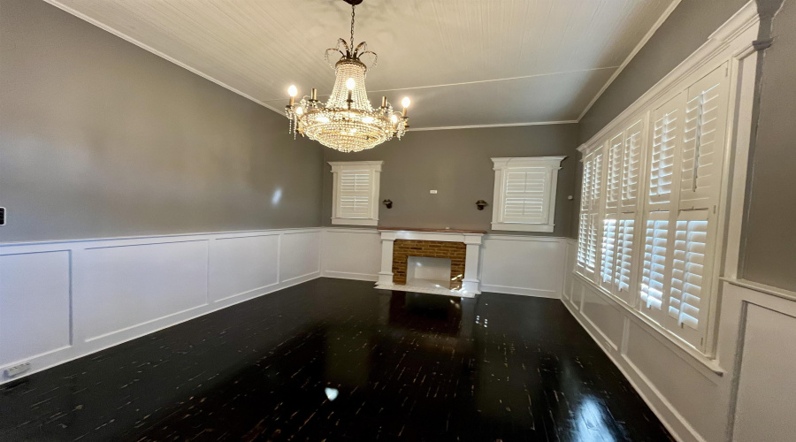 1020 Main Ave, Laredo, Texas 78040-4943, ,2 BathroomsBathrooms,Commercial retail/office,For Rent,1020 Main Ave,20260562