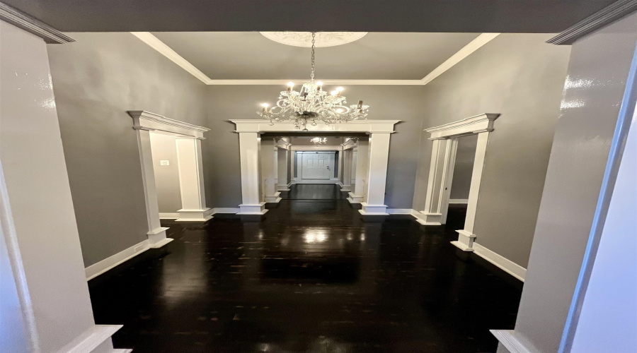 1020 Main Ave, Laredo, Texas 78040-4943, ,2 BathroomsBathrooms,Commercial retail/office,For Rent,1020 Main Ave,20260562