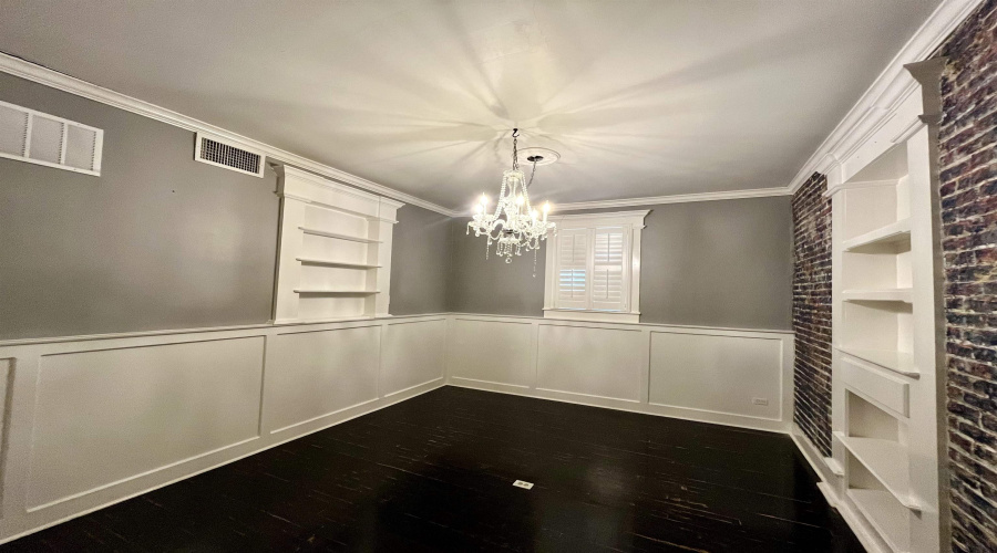 1020 Main Ave, Laredo, Texas 78040-4943, ,2 BathroomsBathrooms,Commercial retail/office,For Rent,1020 Main Ave,20260562