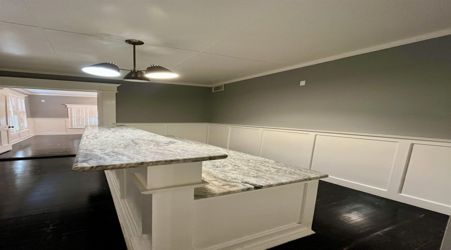 1020 Main Ave, Laredo, Texas 78040-4943, ,2 BathroomsBathrooms,Commercial retail/office,For Rent,1020 Main Ave,20260562