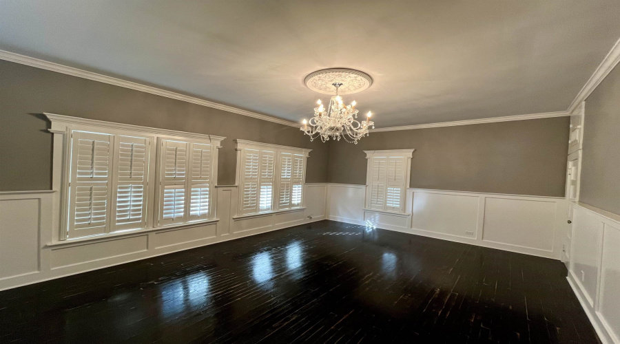 1020 Main Ave, Laredo, Texas 78040-4943, ,2 BathroomsBathrooms,Commercial retail/office,For Rent,1020 Main Ave,20260562