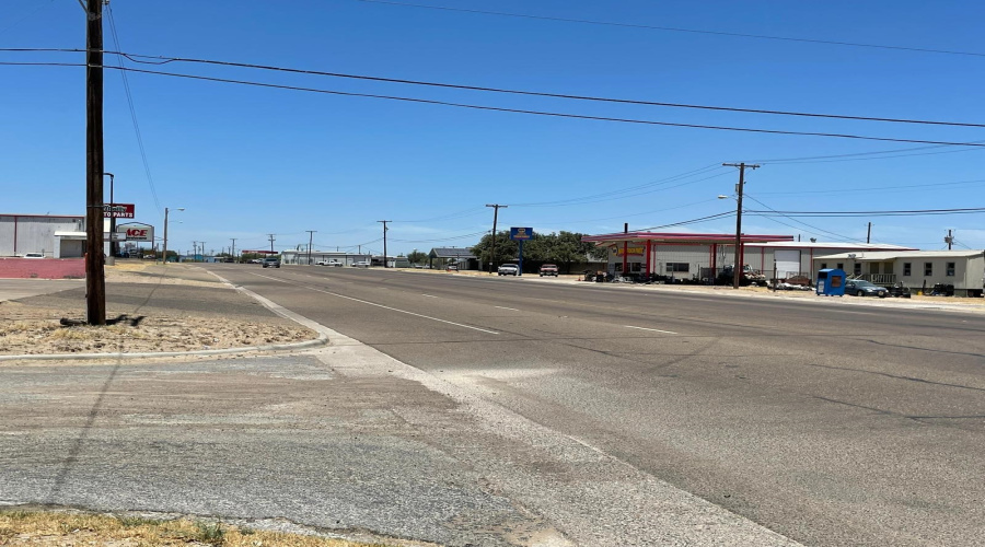 2002 N U.S. Hwy 83, Zapata, Texas 78076, ,Land,For Sale,2002 N U.S. Hwy 83,20250317