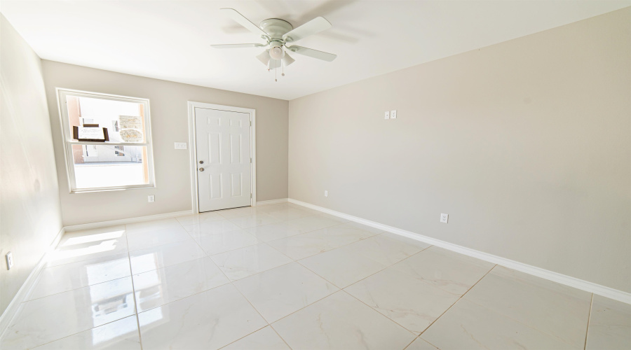 315 Dorel Dr, LAREDO, Texas 78043, 2 Bedrooms Bedrooms, 4 Rooms Rooms,1 BathroomBathrooms,Residential,For Rent,315 Dorel Dr,20253238