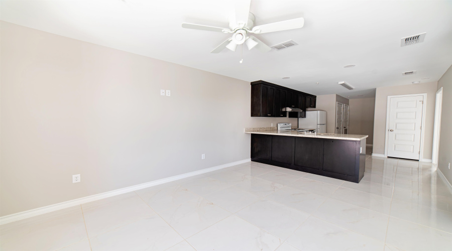 315 Dorel Dr, LAREDO, Texas 78043, 2 Bedrooms Bedrooms, 4 Rooms Rooms,1 BathroomBathrooms,Residential,For Rent,315 Dorel Dr,20253238