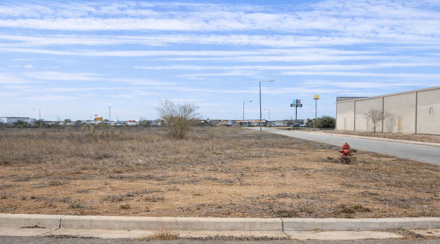 02 IH-35 Access Rd, Cotulla, Texas 78014, ,Land,For Sale,02 IH-35 Access Rd,20260560