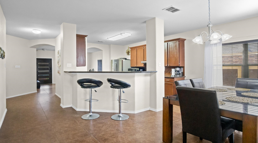 3204 Quintero St, Laredo, Texas 78045, 4 Bedrooms Bedrooms, 9 Rooms Rooms,2 BathroomsBathrooms,Residential,For Sale,3204 Quintero St,20260565