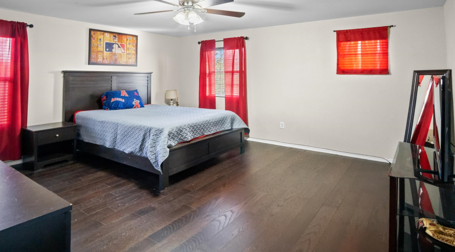 3204 Quintero St, Laredo, Texas 78045, 4 Bedrooms Bedrooms, 9 Rooms Rooms,2 BathroomsBathrooms,Residential,For Sale,3204 Quintero St,20260565