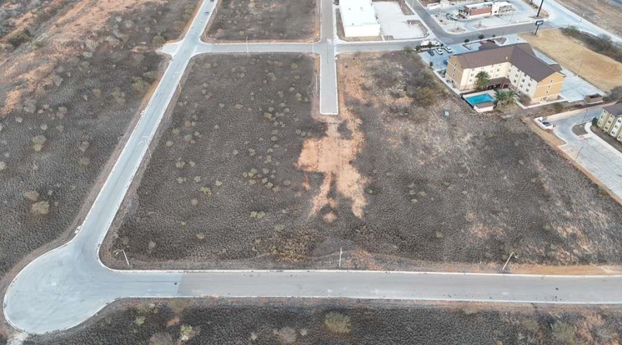 04 IH-35 Access Rd, Cotulla, Texas 78014, ,Land,For Sale,04 IH-35 Access Rd,20260571
