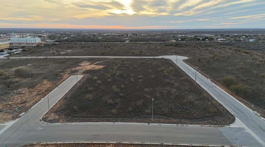 13 IH-35 Access Rd, Cotulla, Texas 78014, ,Land,For Sale,13 IH-35 Access Rd,20260581