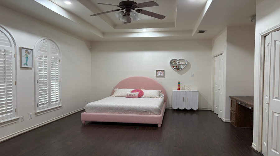 102 Cardinal Ln, Laredo, Texas 78045, 3 Bedrooms Bedrooms, 8 Rooms Rooms,2 BathroomsBathrooms,Residential,For Rent,102 Cardinal Ln,20260568