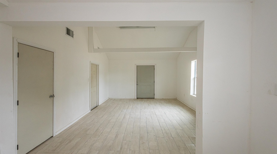 506 Red Cloud Cir, LAREDO, Texas 78046, 4 Bedrooms Bedrooms, 6 Rooms Rooms,3 BathroomsBathrooms,Residential,For Sale,506 Red Cloud Cir,20260569