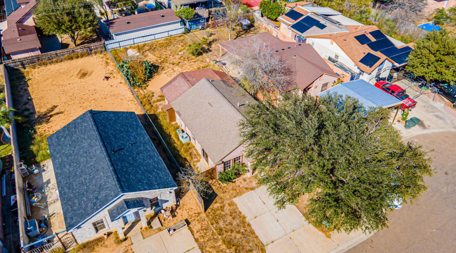 506 Red Cloud Cir, LAREDO, Texas 78046, 4 Bedrooms Bedrooms, 6 Rooms Rooms,3 BathroomsBathrooms,Residential,For Sale,506 Red Cloud Cir,20260569