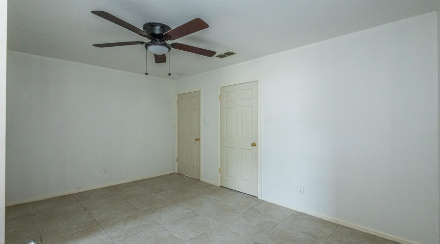 506 Red Cloud Cir, LAREDO, Texas 78046, 4 Bedrooms Bedrooms, 6 Rooms Rooms,3 BathroomsBathrooms,Residential,For Sale,506 Red Cloud Cir,20260569