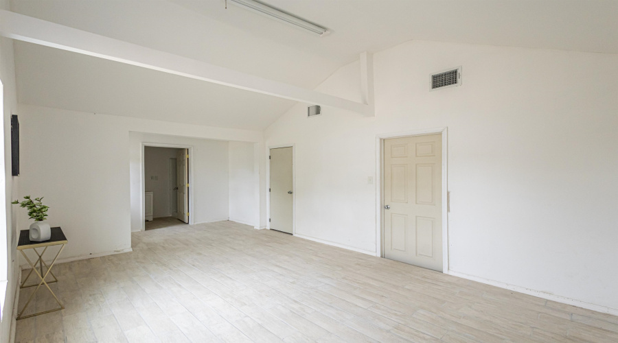 506 Red Cloud Cir, LAREDO, Texas 78046, 4 Bedrooms Bedrooms, 6 Rooms Rooms,3 BathroomsBathrooms,Residential,For Sale,506 Red Cloud Cir,20260569