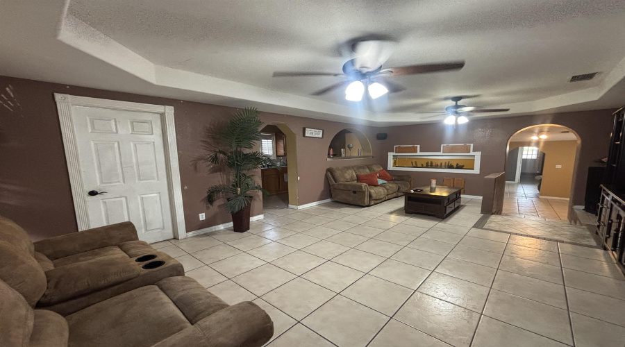 717 1/2 O'Kane St., Laredo, Texas 78040, 3 Bedrooms Bedrooms, 7 Rooms Rooms,2 BathroomsBathrooms,Residential,For Rent,717 1/2 O'Kane St.,20260579