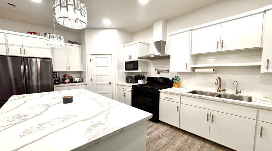 5515 Eva Ct., LAREDO, Texas 78046, 3 Bedrooms Bedrooms, 5 Rooms Rooms,2 BathroomsBathrooms,Residential,For Sale,5515 Eva Ct.,20260591