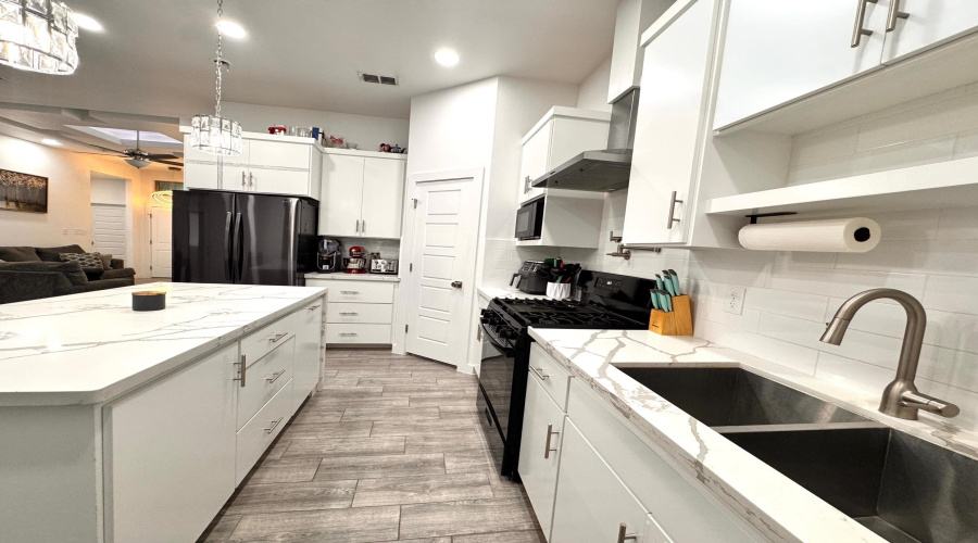 5515 Eva Ct., LAREDO, Texas 78046, 3 Bedrooms Bedrooms, 5 Rooms Rooms,2 BathroomsBathrooms,Residential,For Sale,5515 Eva Ct.,20260591